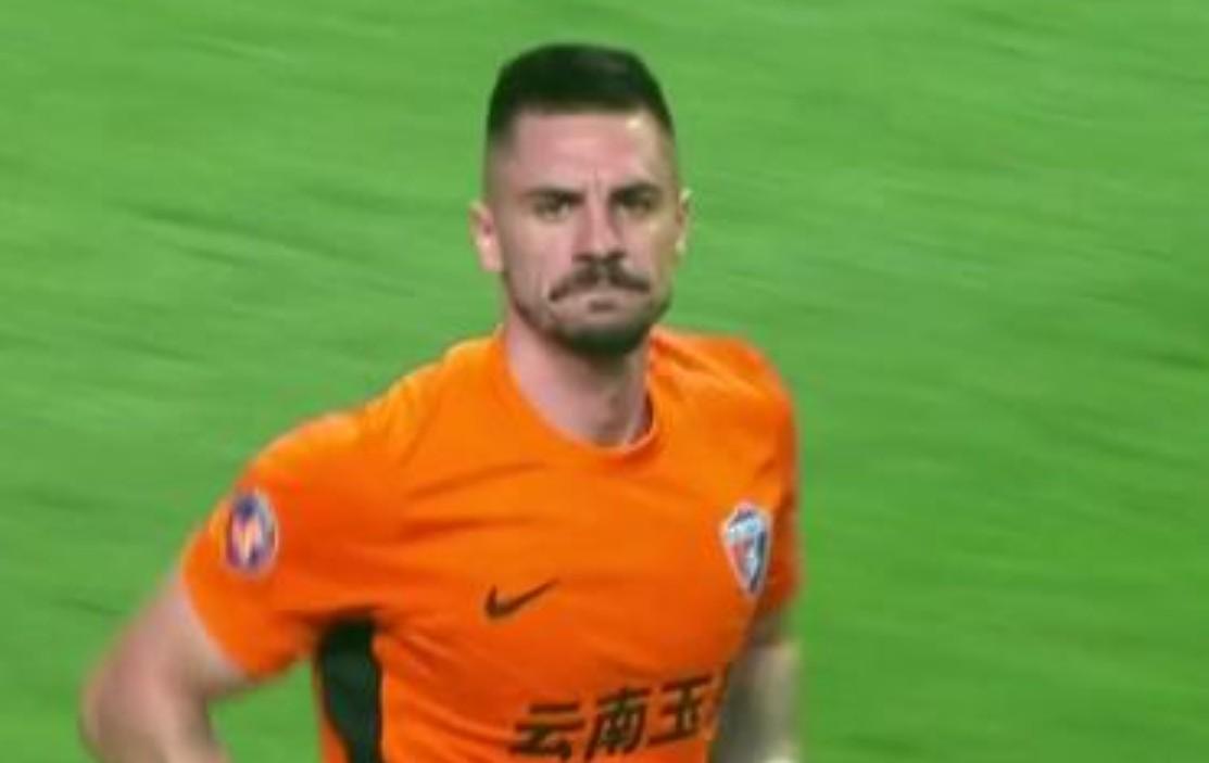 来的压力, 足球 来的压力, 足球